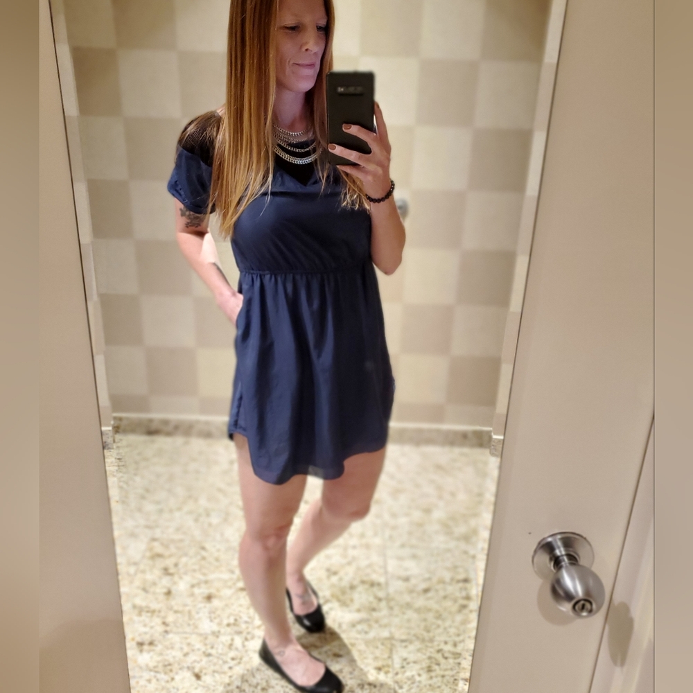 Adorable & Comfy Blue and Black BCBG Dress With Pockets